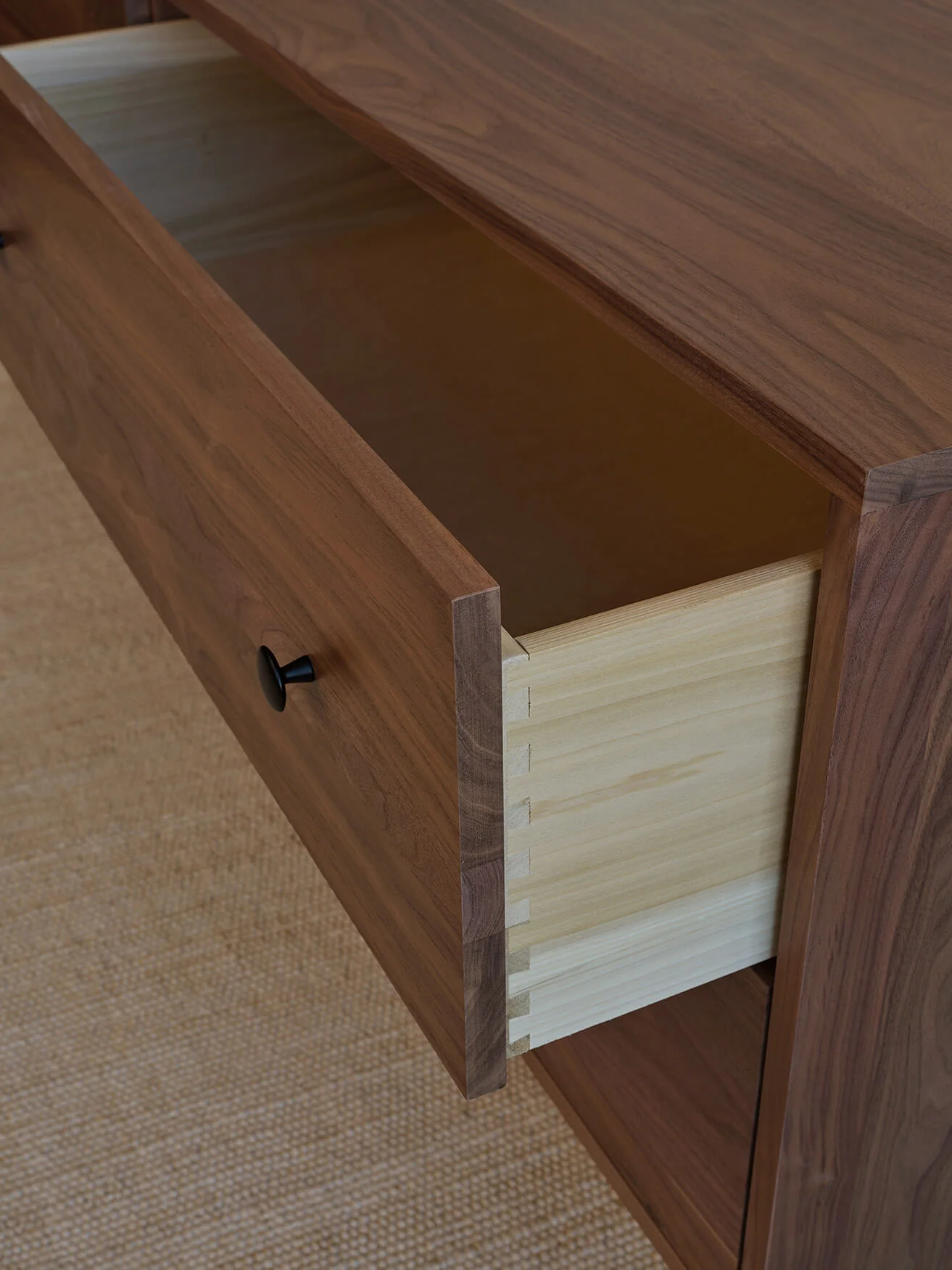 Atten 4-Drawer Wide Dresser - Image 3