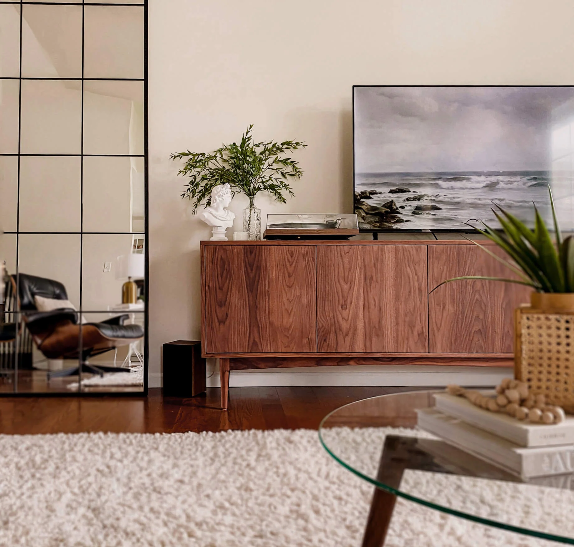 Emilia 3-Door Credenza - Image 4