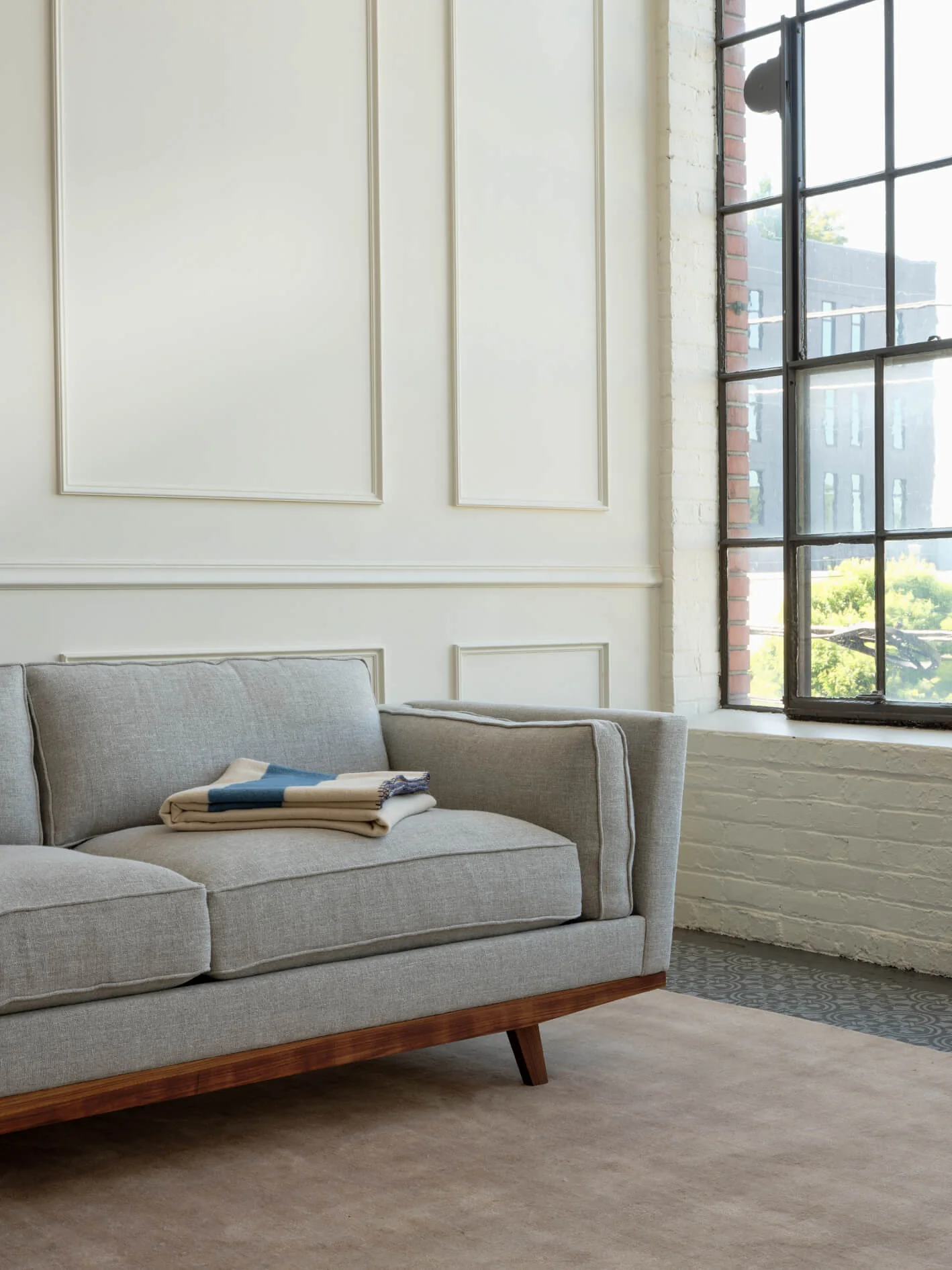 Kirnik Corner Sectional in Natural Latex - Image 4