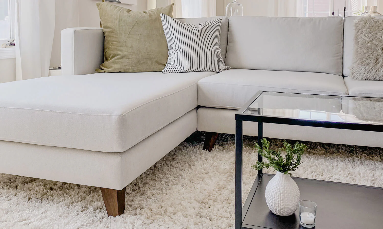 Mota Chaise Sectional - Image 4