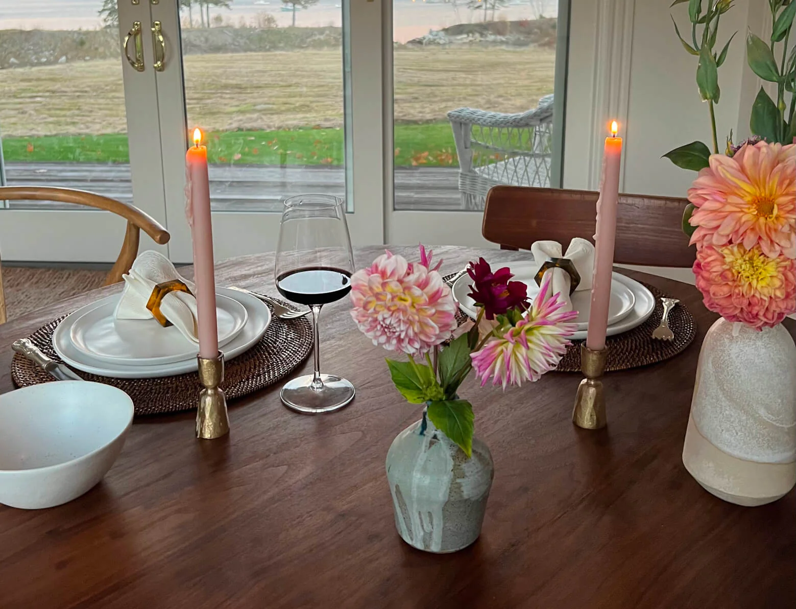 Voya Oval Dining Table - Image 3