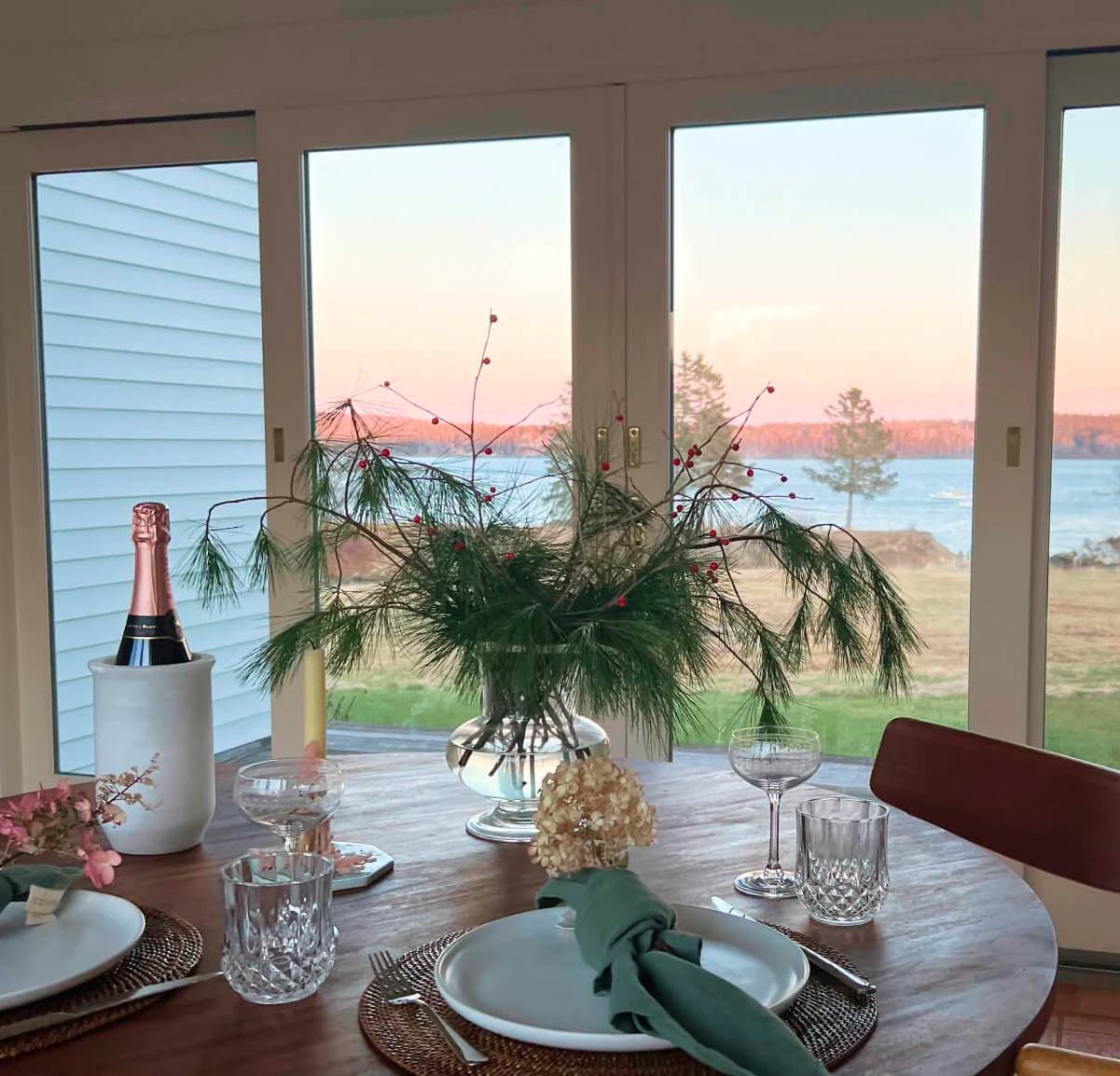 Voya Oval Dining Table - Image 4