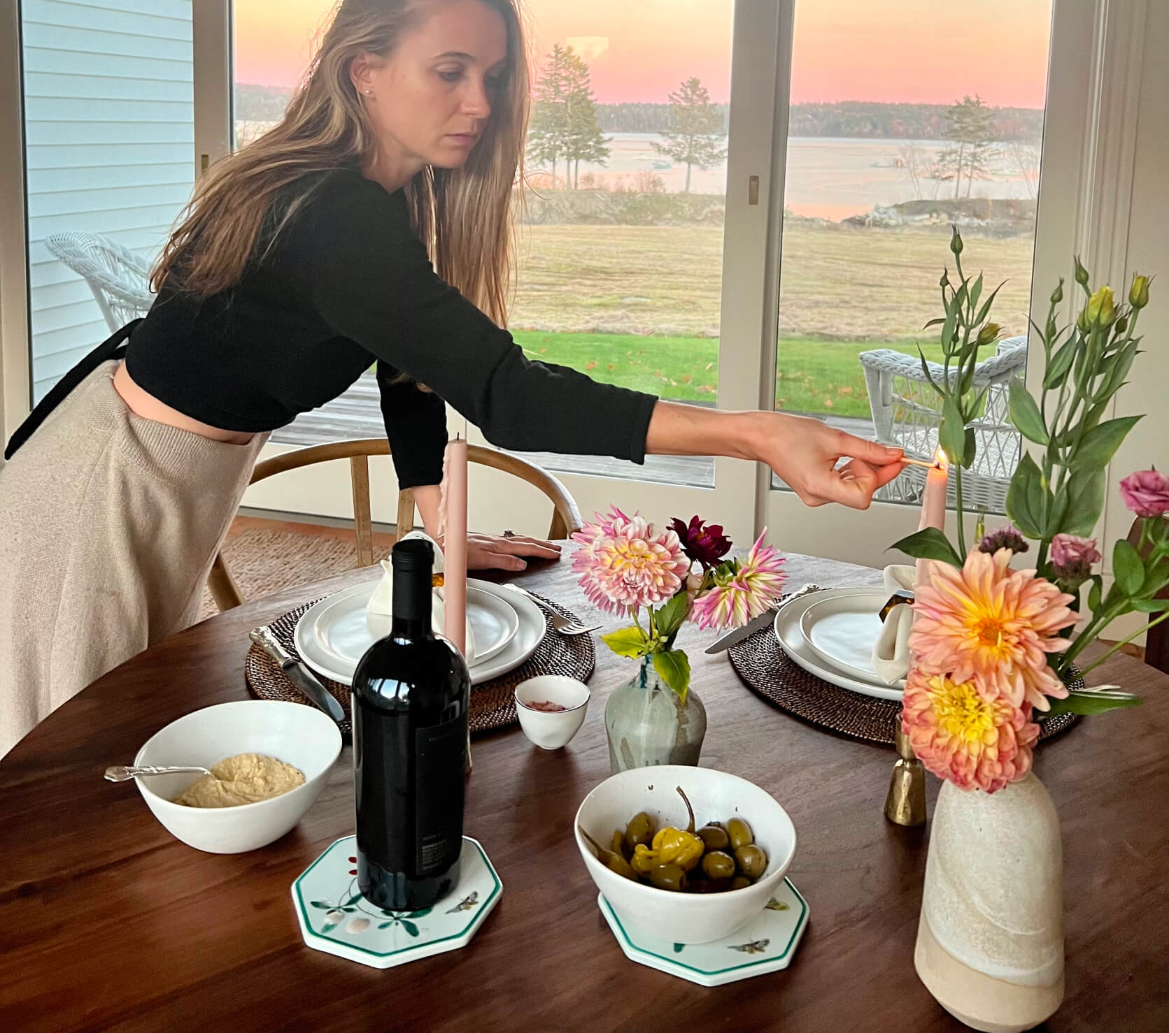 Voya Round Dining Table - Image 5